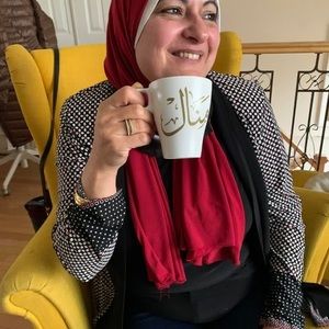 Meet your Posher, Manal